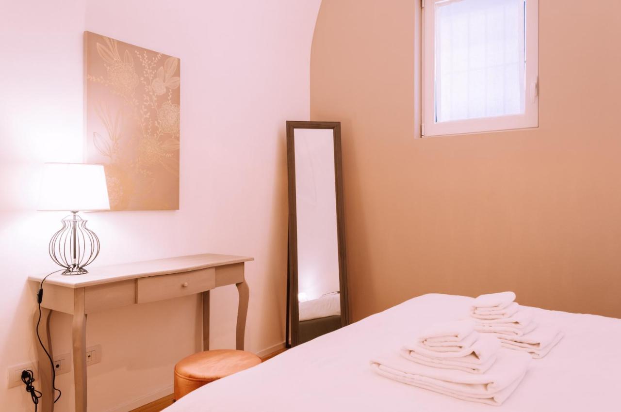 Appartamento Elegante Alle Due Torri By Wonderful Italy Bologna Exterior photo